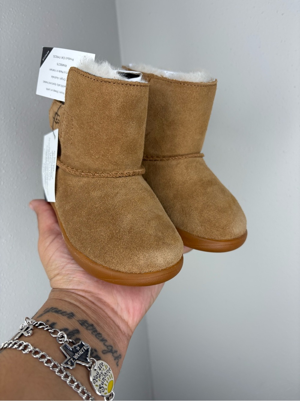 UGG Toddler Classic Short Boots in Chestnut